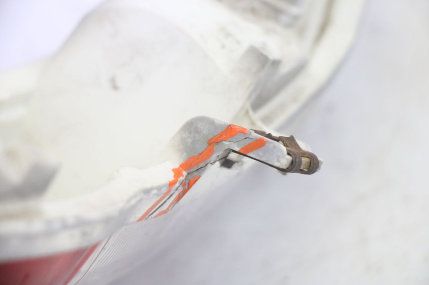 photo de FEU ARRIERE YAMAHA NEOS NEO'S 4T 50 (2008 - 2016) - Points de fixation