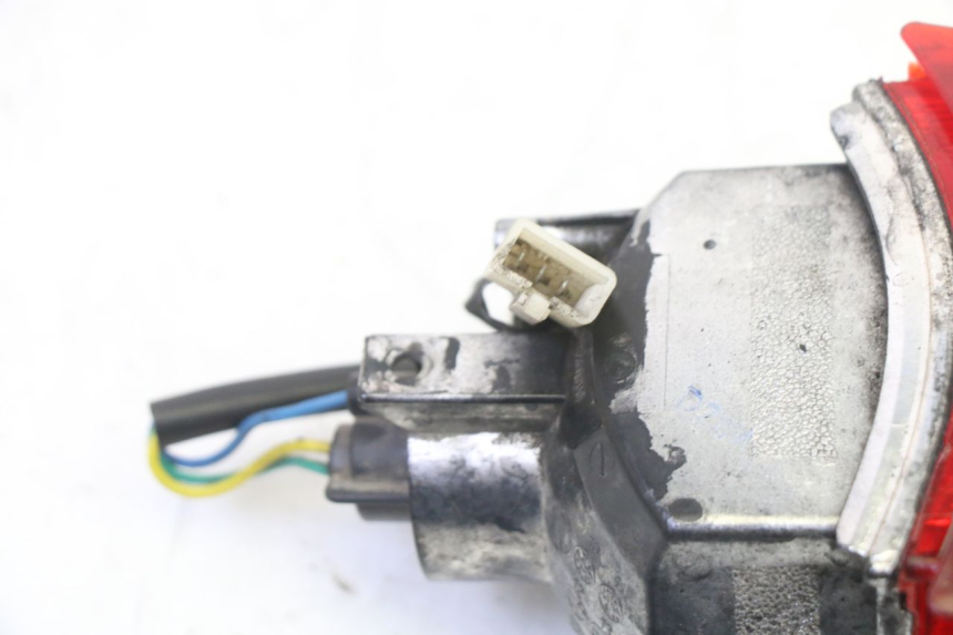 photo de FEU ARRIERE PIAGGIO NEW TYPHOON 50 (2010 - 2017)