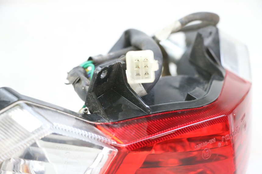 photo de FEU ARRIERE PEUGEOT TWEET 4T 50 (2014 - 2019)