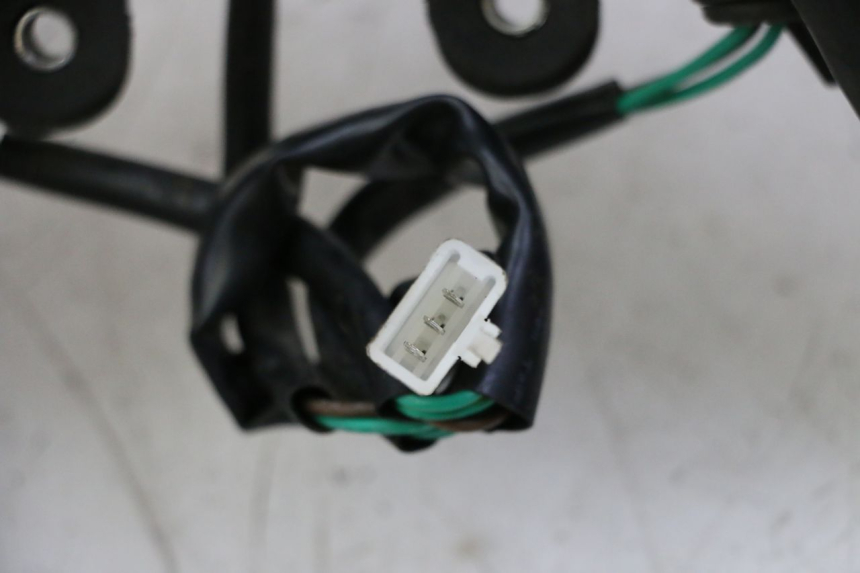 photo de FEU ARRIERE MAG POWER R-STREET 50 (2016 - 2025)