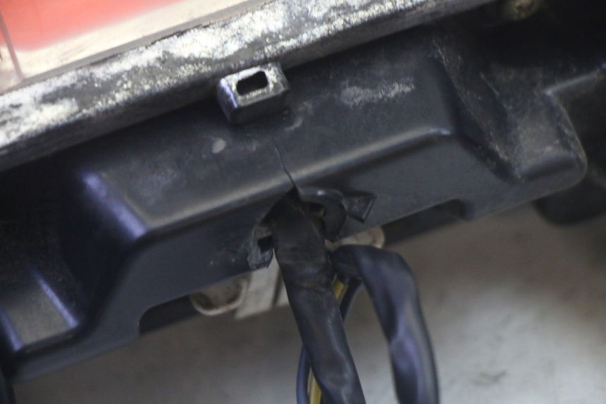 photo de FEU ARRIERE RIDE RACE 2T 50 (2012 - 2017) - Vue d’ensemble