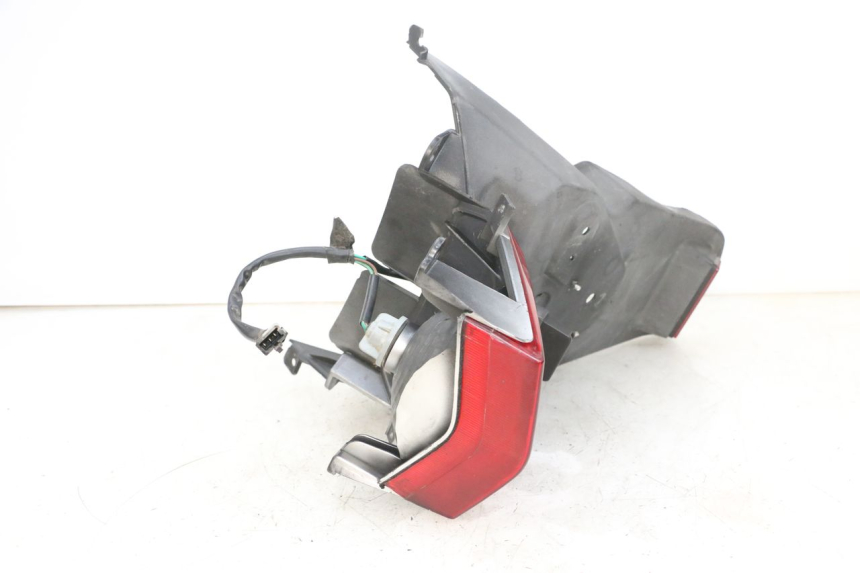 photo de FEU ARRIERE DAELIM S1 125 (2007 - 2016) - Détails caractéristiques