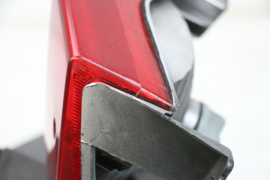 photo de FEU ARRIERE DAELIM S1 125 (2007 - 2016) - Autre angle de vue