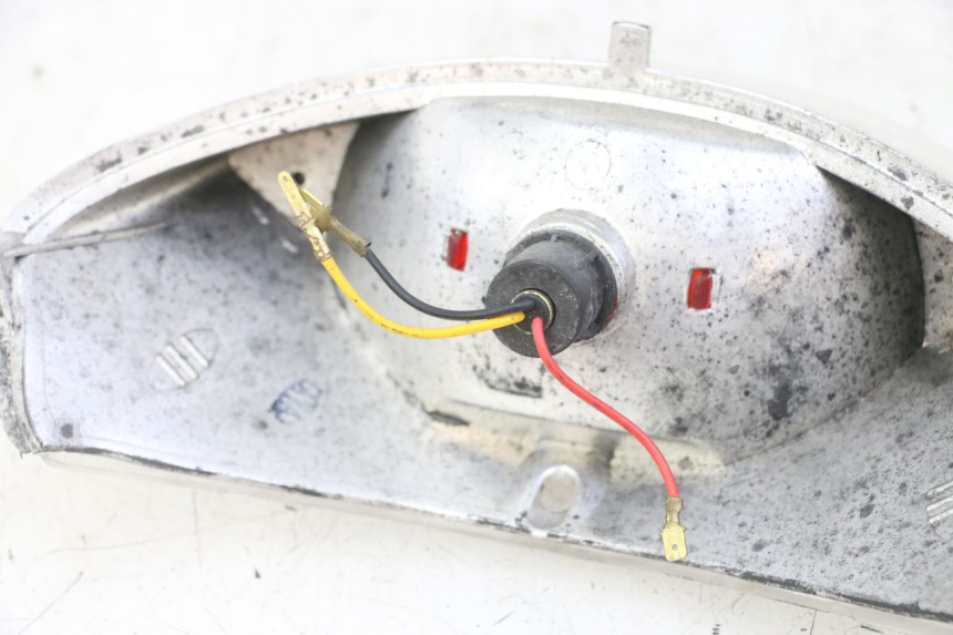 photo de FEU ARRIERE PEUGEOT SPEEDFIGHT 2 LC 50 (2000 - 2009)