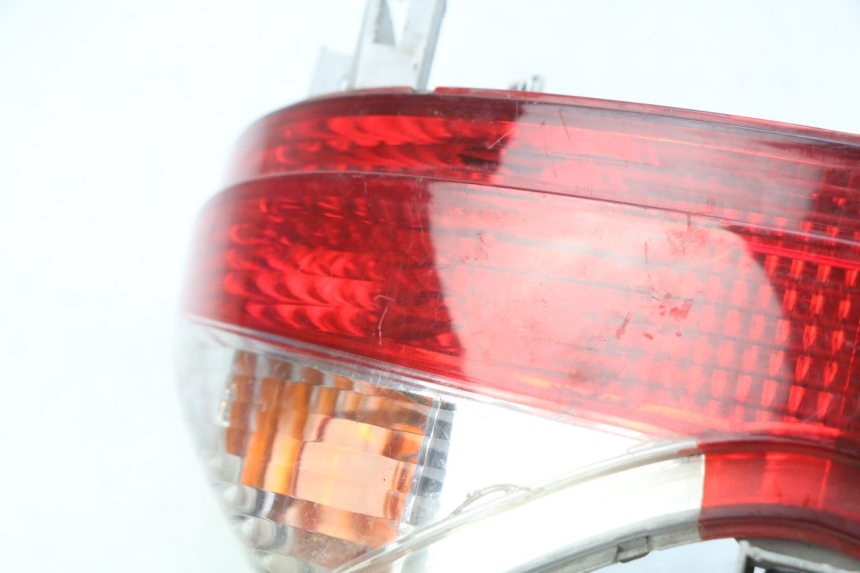 photo de FEU ARRIERE SUZUKI BURGMAN 125 (2007 - 2014)