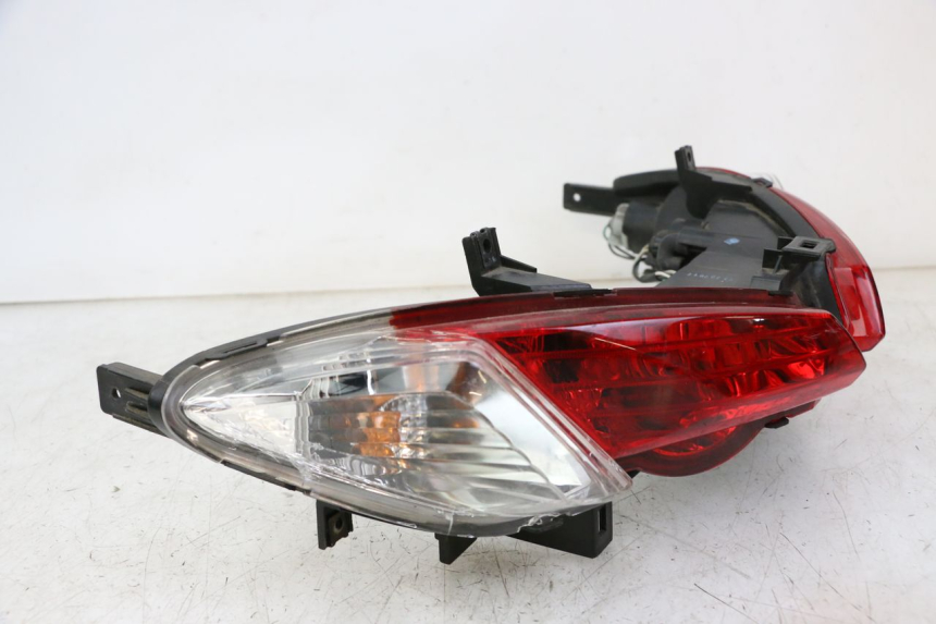 photo de FEU ARRIERE SUZUKI BURGMAN 125 (2018 - 2021)