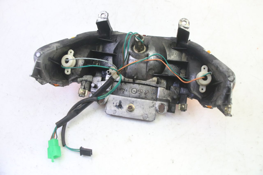 photo de FEU ARRIERE SUKIDA TOP 1 50 (2003 - 2010) - Points de fixation