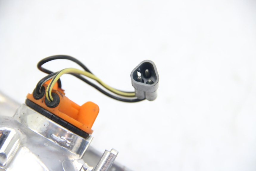 photo de FEU ARRIERE PIAGGIO VESPA S 2T 50 (2007 - 2014)