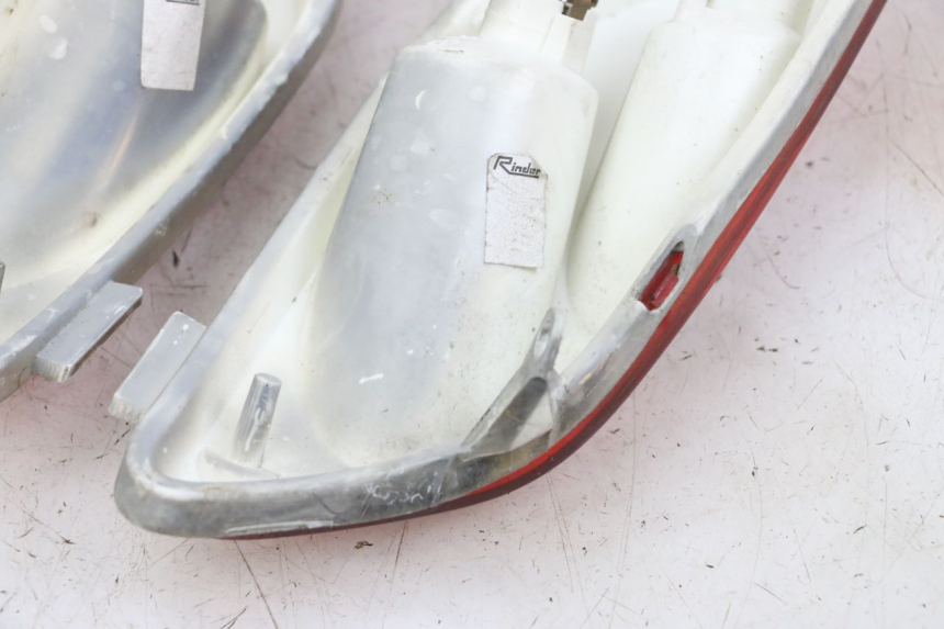 photo de FEU ARRIERE YAMAHA XMAX X-MAX 125 (2006 - 2009) - Autre angle de vue