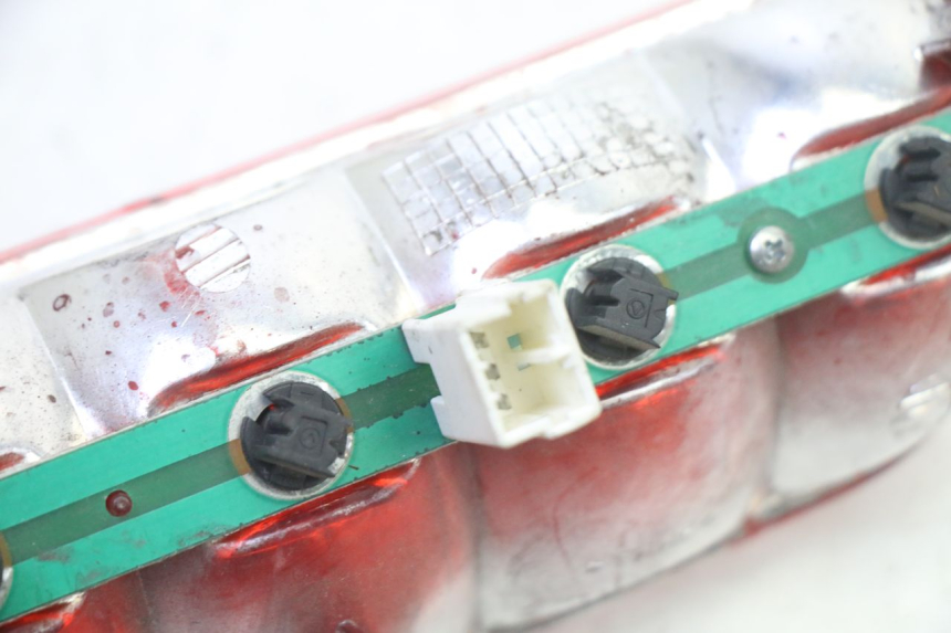 photo de FEU ARRIERE PIAGGIO X9 EVOLUTION 125 (2003 - 2007)