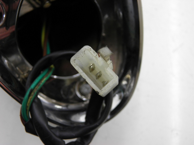 photo de FEU ARRIERE YAMASAKI YM50QT-N3 RETRO 50 (2012 - 2014) - Gros plan technique