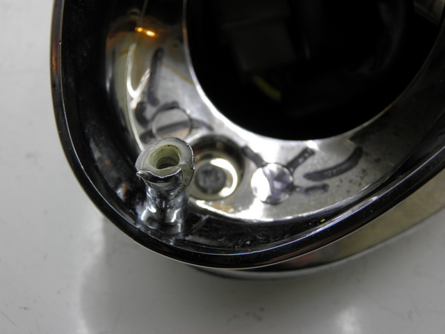 photo de FEU ARRIERE YAMASAKI YM50QT-N3 RETRO 50 (2012 - 2014) - État de surface