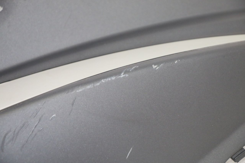 photo de FLANC ARRIERE DROIT KYMCO AGILITY 4T 50 (2018 - 2022) - Gros plan technique