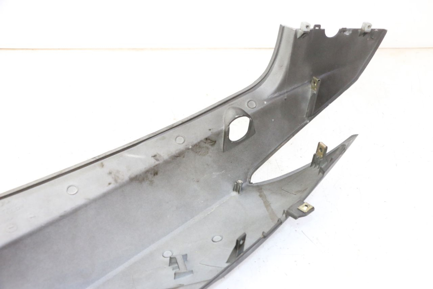 photo de FLANC ARRIERE DROIT KYMCO AGILITY NAKED RENOUVO 2T 50 (2011 - 2018)