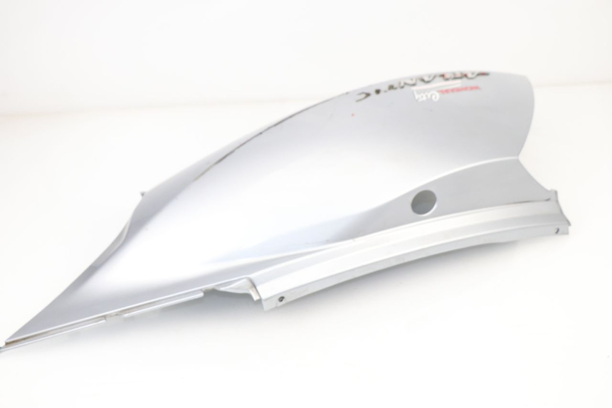photo de FLANC ARRIERE DROIT APRILIA ATLANTIC 125 (2003 - 2009)