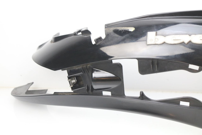 photo de FLANC ARRIERE DROIT PIAGGIO BEVERLY 125 (1998 - 2005)