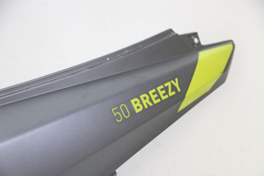 photo de FLANC ARRIERE DROIT MOTRON BREEZY 4T 50 (2021 - 2025)