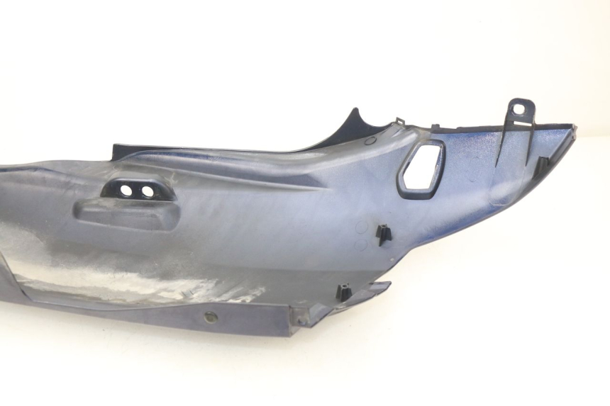 photo de FLANC ARRIERE DROIT SUZUKI BURGMAN 650 (2002 - 2004)