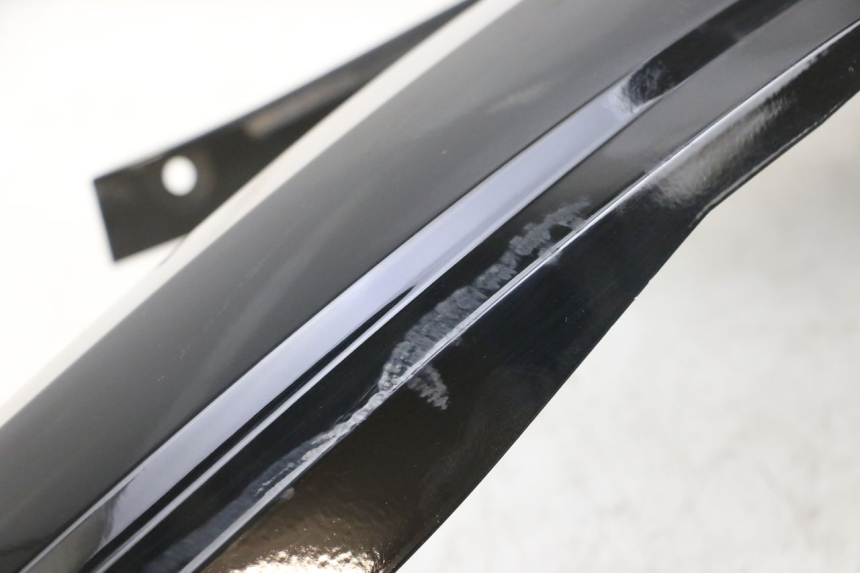 photo de FLANC ARRIERE DROIT SUZUKI BURGMAN 125 (2007 - 2014) - Vue d’ensemble