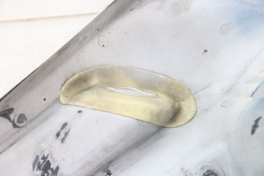 photo de FLANC ARRIERE DROIT HONDA CBR RR FIREBLADE 900 (1992 - 1994)