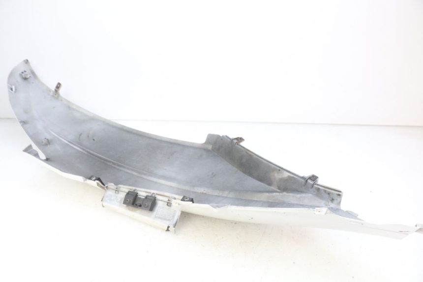 photo de FLANC ARRIERE DROIT HONDA FES S-WING SWING ABS 125 (2007 - 2015)