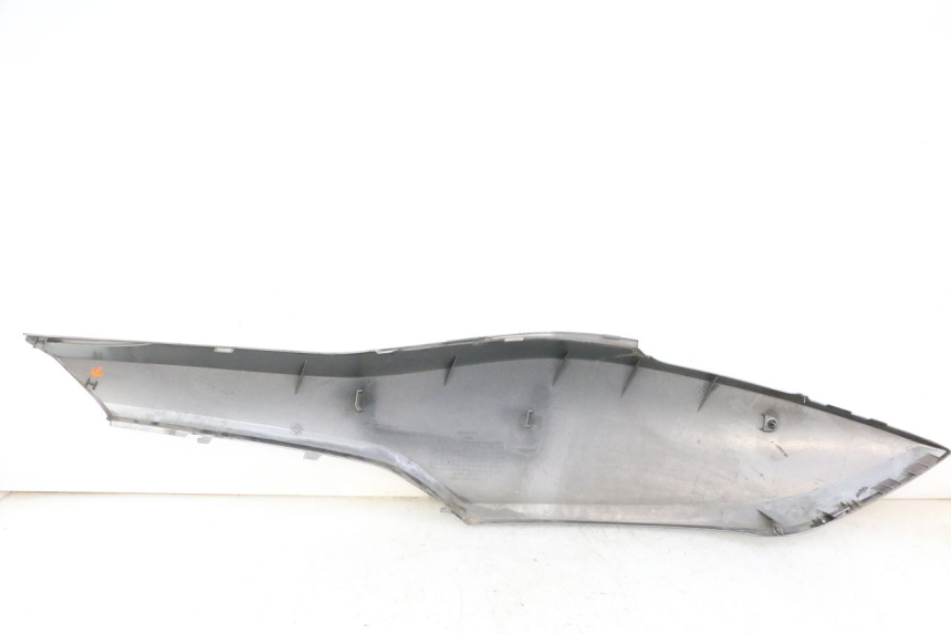 photo de FLANC ARRIERE DROIT HONDA FORZA ABS 300 (2013 - 2019)