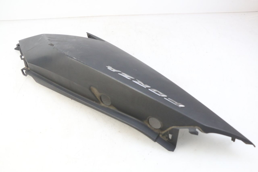 photo de FLANC ARRIERE DROIT HONDA FORZA 125 (2015 - 2016)
