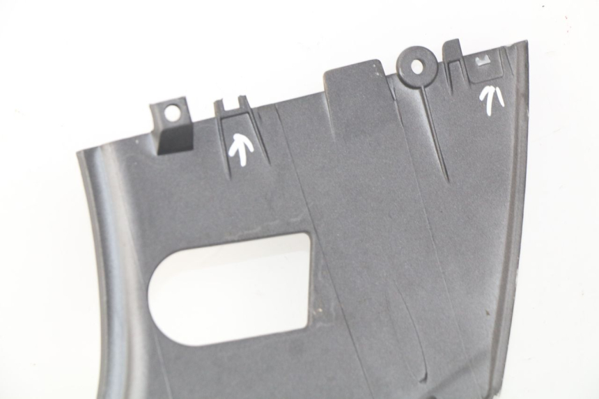 photo de FLANC ARRIERE DROIT SYM GTS EFI ABS 125 (2012 - 2016)