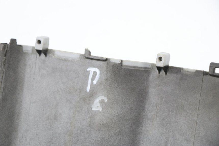 photo de FLANC ARRIERE DROIT KYMCO AGILITY 4T 50 (2005 - 2018)