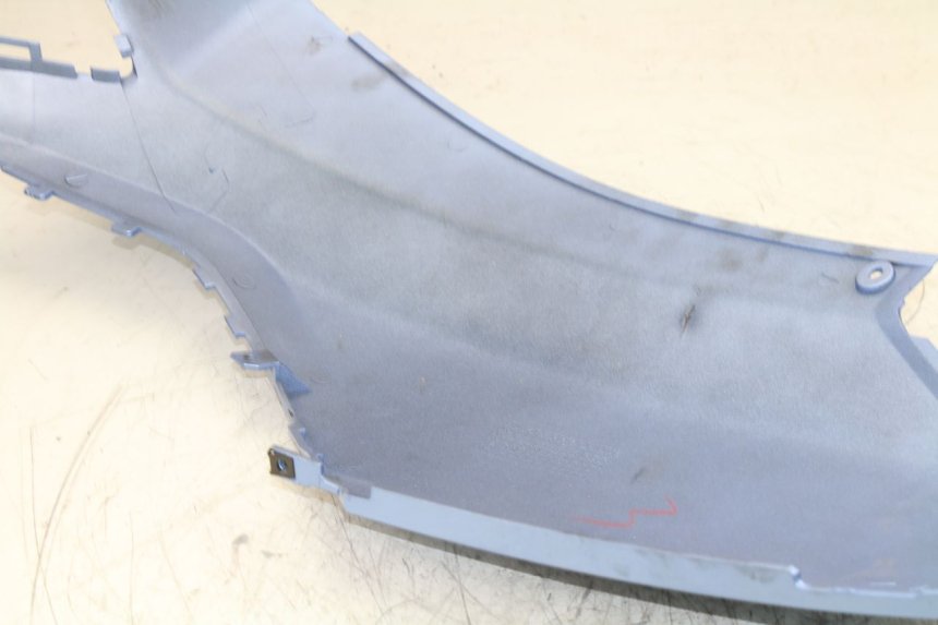 photo de FLANC ARRIERE DROIT MBK WAAP 125 (2008 - 2013)