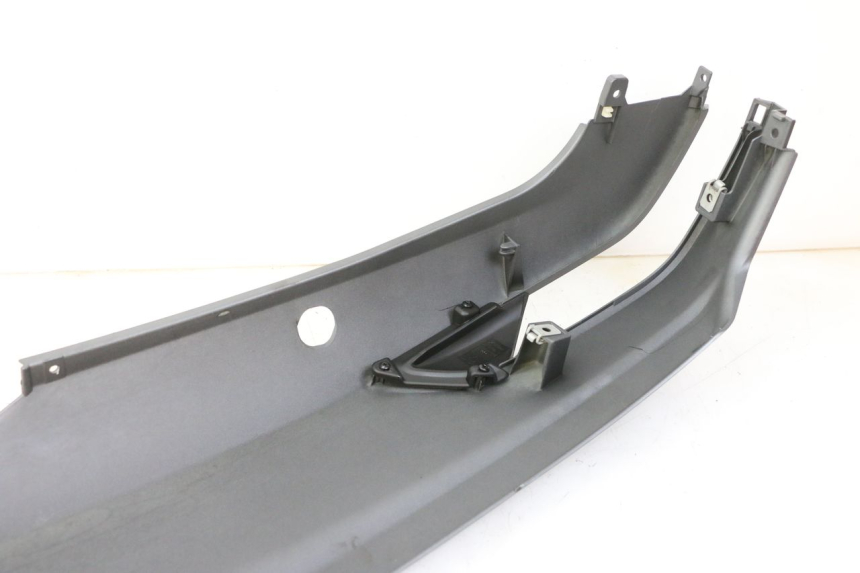 photo de FLANC ARRIERE DROIT PIAGGIO MP3 500 (2014 - 2016)