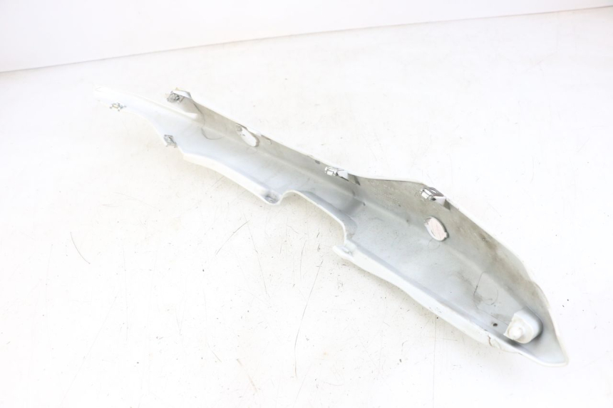 photo de FLANC ARRIERE DROIT MOTO GUZZI NORGE 8V GT 1200 (2011 - 2016)