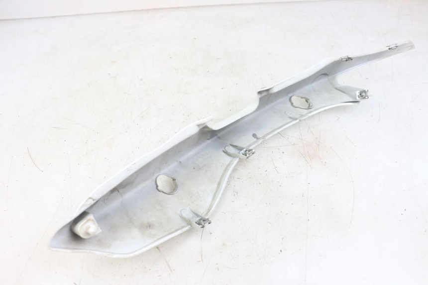 photo de FLANC ARRIERE DROIT MOTO GUZZI NORGE 8V GT 1200 (2011 - 2016)
