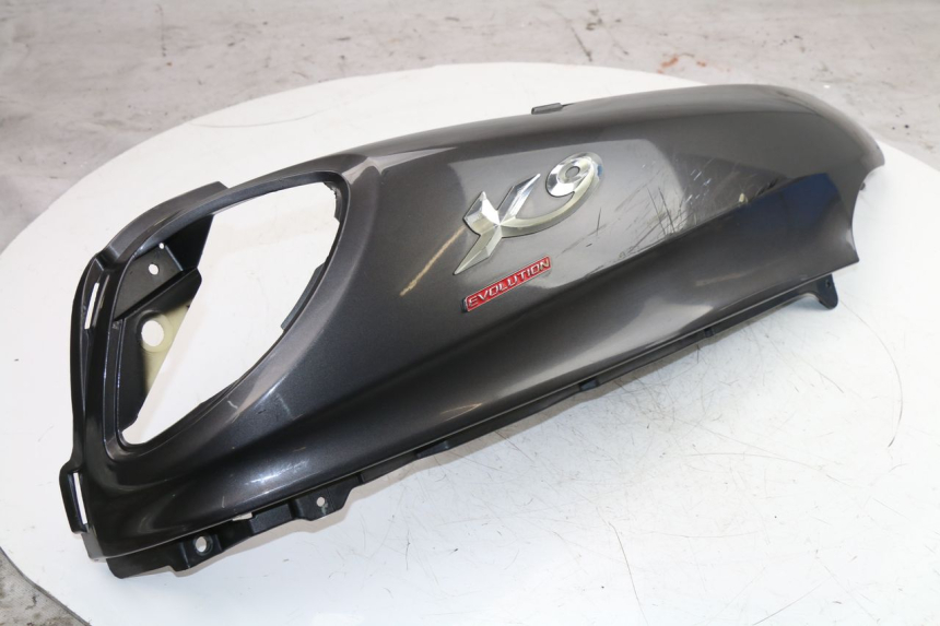 photo de FLANC ARRIERE DROIT PIAGGIO X9 EVOLUTION 125 (2003 - 2007)