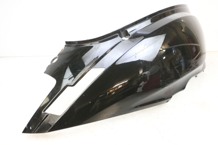 photo de FLANC ARRIERE DROIT EFUN PUSA 1 - Marquages et références