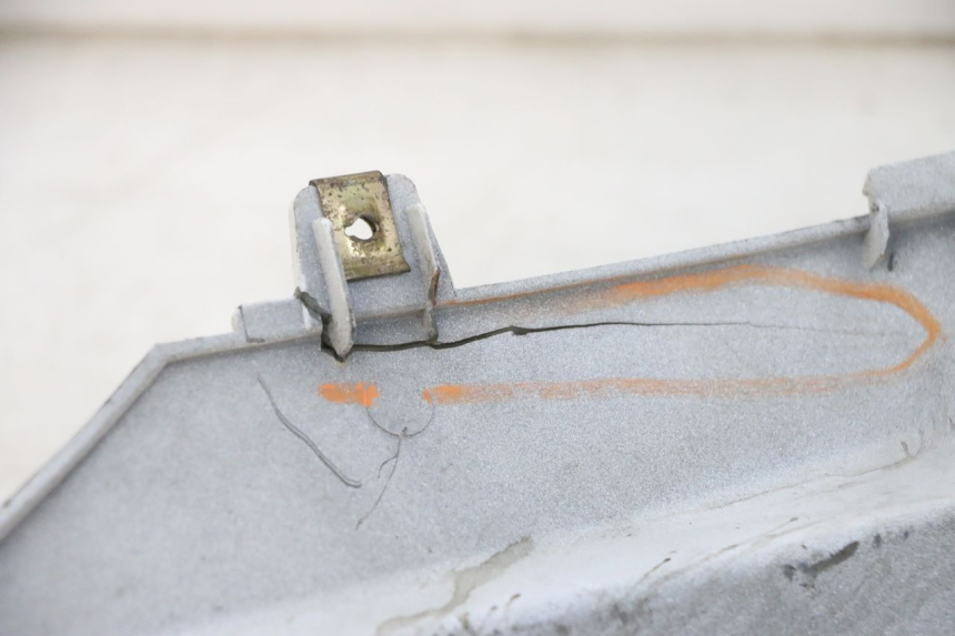 photo de FLANC ARRIERE DROIT PEUGEOT TWEET PRO EFI 4T 50 (2021 - 2022)