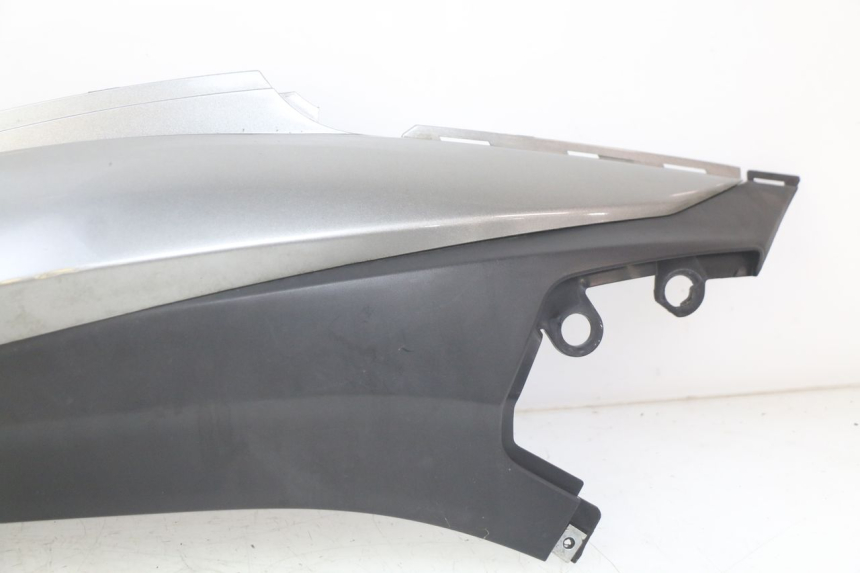 photo de FLANC ARRIERE DROIT HONDA VISION NSC R 50 (2013 - 2015)