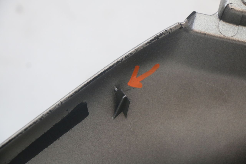 photo de FLANC ARRIERE DROIT YAMAHA XMAX X-MAX ABS 125 (2017 - 2020)