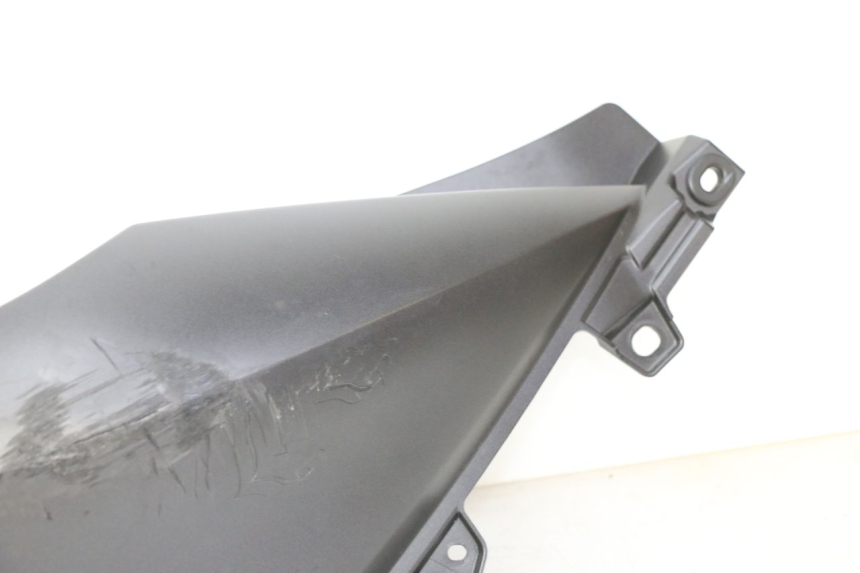 photo de FLANC ARRIERE DROIT YAMAHA XMAX X-MAX 125 (2021 - 2025)