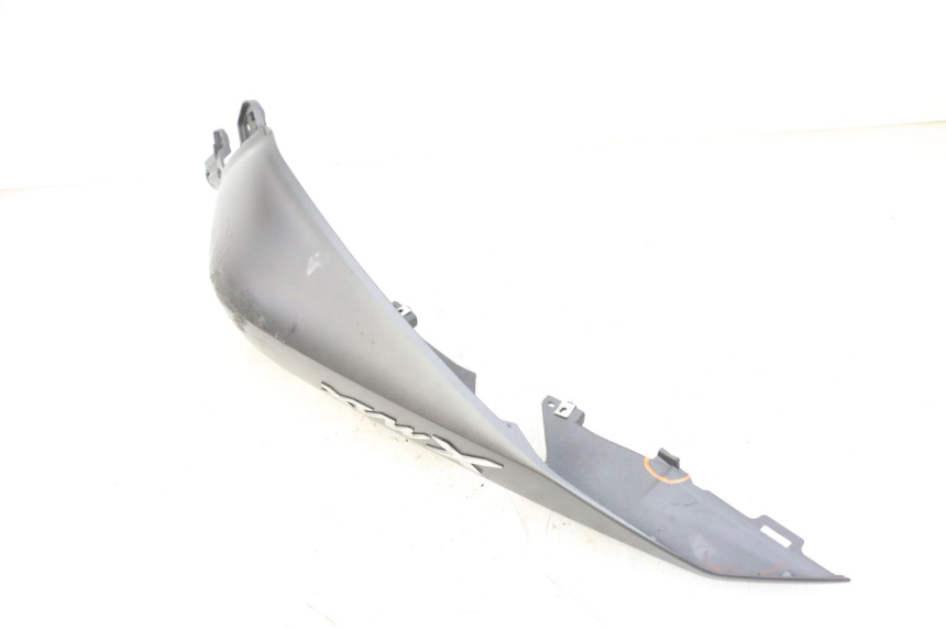 photo de FLANC ARRIERE DROIT YAMAHA XMAX X-MAX 125 (2021 - 2025)