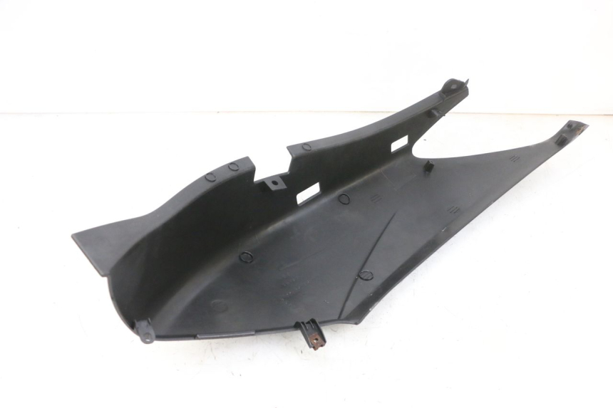 photo de FLANC ARRIERE DROIT YAMAHA XMAX X-MAX 125 (2006 - 2009) - Détail de la pièce