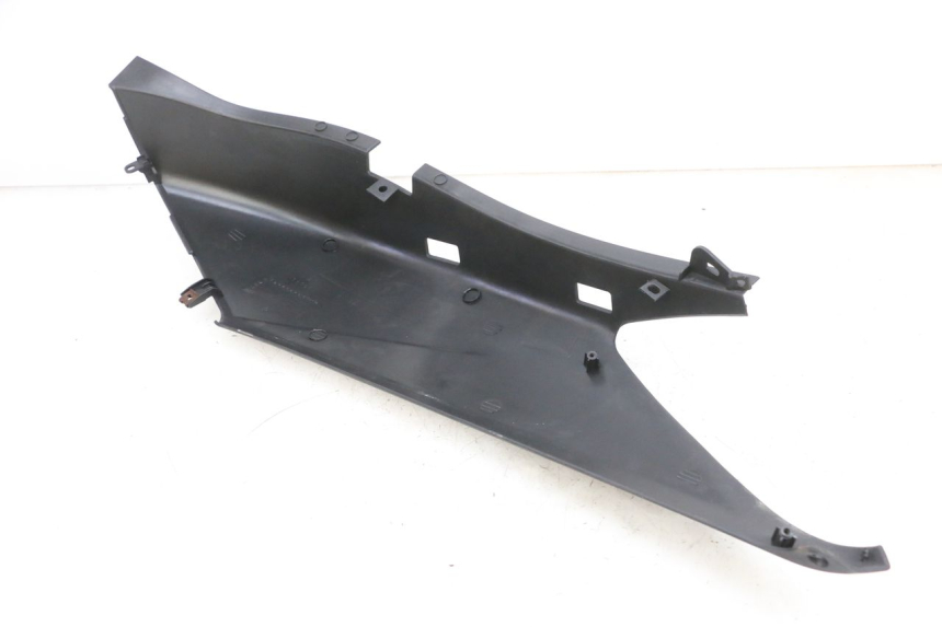 photo de FLANC ARRIERE DROIT YAMAHA XMAX X-MAX 125 (2006 - 2009) - Zoom état d’usage