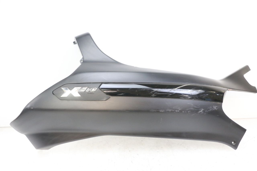 photo de FLANC ARRIERE DROIT PIAGGIO XEVO - X EVO 125 (2007 - 2017) - Vue principale