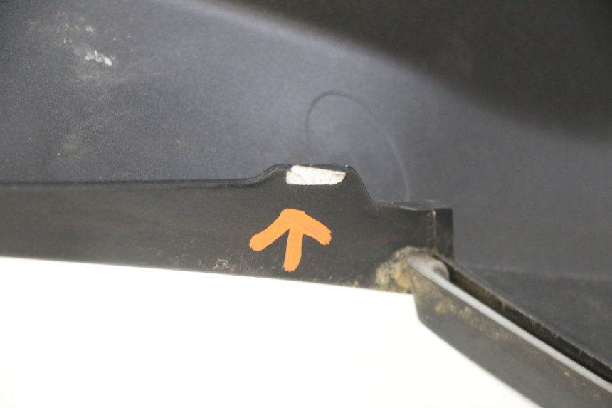 photo de FLANC ARRIERE DROIT PIAGGIO XEVO - X EVO 125 (2007 - 2017) - Autre angle de vue