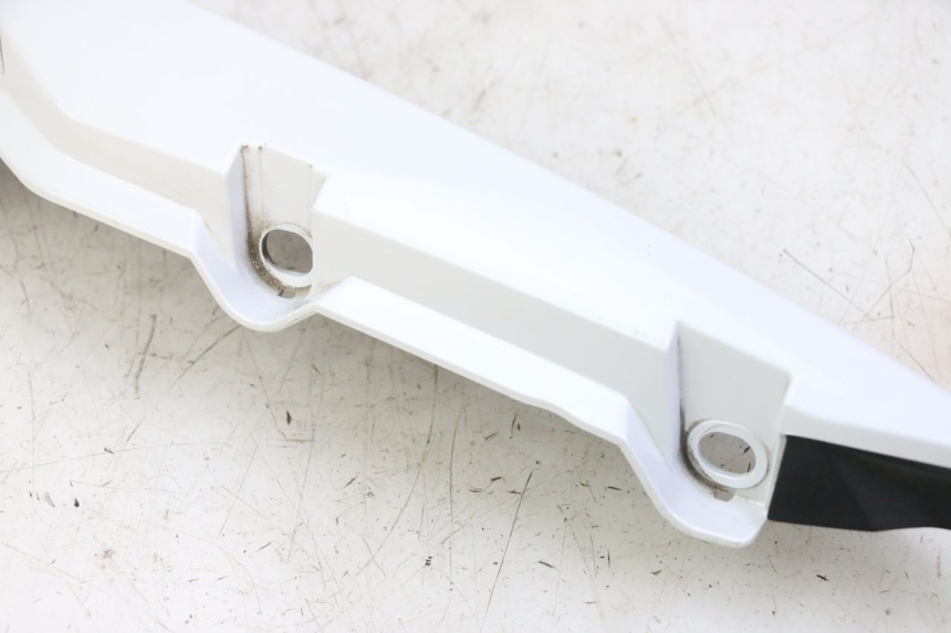 photo de FLANC ARRIERE DROIT YAMAHA XJ6 ABS 600 (2008 - 2016)