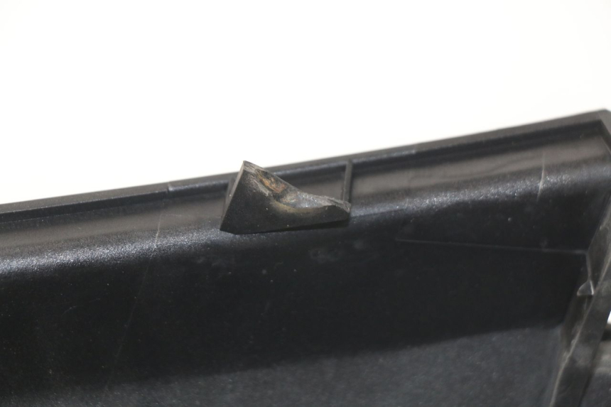 photo de FLANC ARRIERE DROIT YAMAHA XP T-MAX TMAX ABS 500 (2004 - 2007)