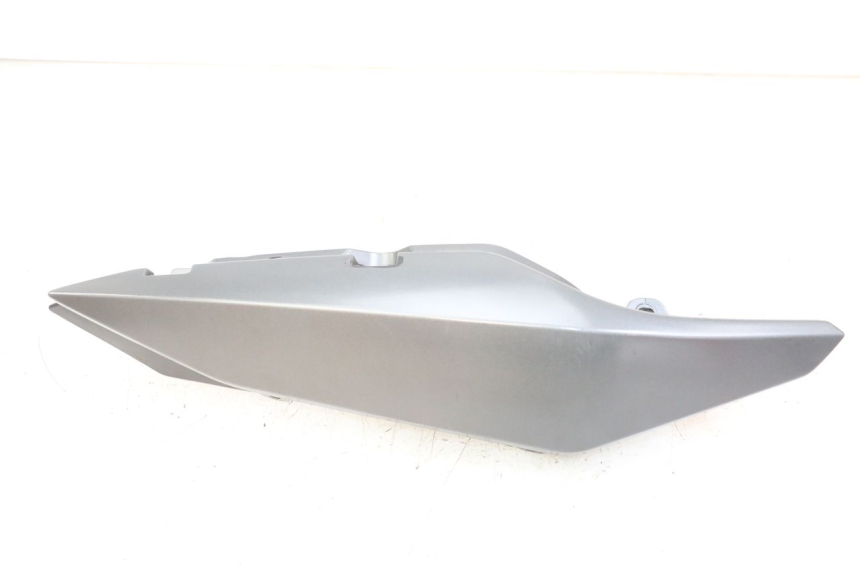 photo de FLANC ARRIERE DROIT YAMAHA XJ6 ABS 600 (2008 - 2016)
