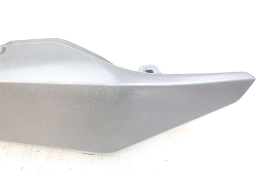 photo de FLANC ARRIERE DROIT YAMAHA XJ6 ABS 600 (2008 - 2016)