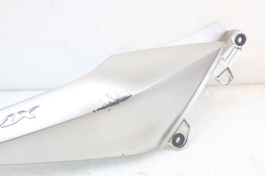 photo de FLANC ARRIERE DROIT YAMAHA XMAX X-MAX ABS 125 (2017 - 2020)