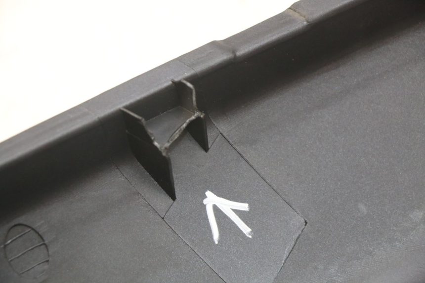 photo de FLANC ARRIERE GAUCHE PIAGGIO FLY 4T 50 (2013 - 2017)